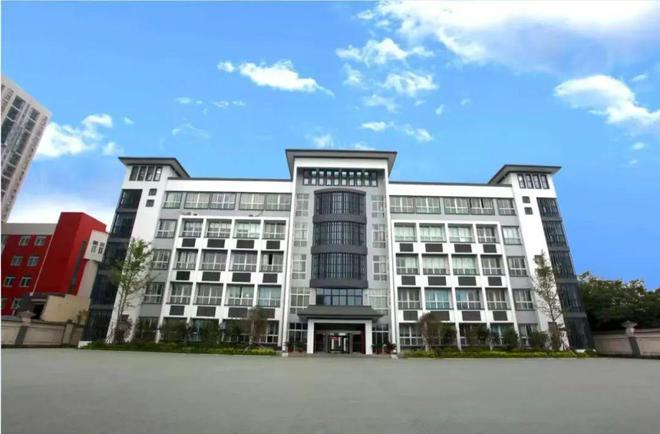 星空中国体育网站2024年郑州市公办初中七年级新生报到时间、报到地点、流程、所需材料查询！(图13)